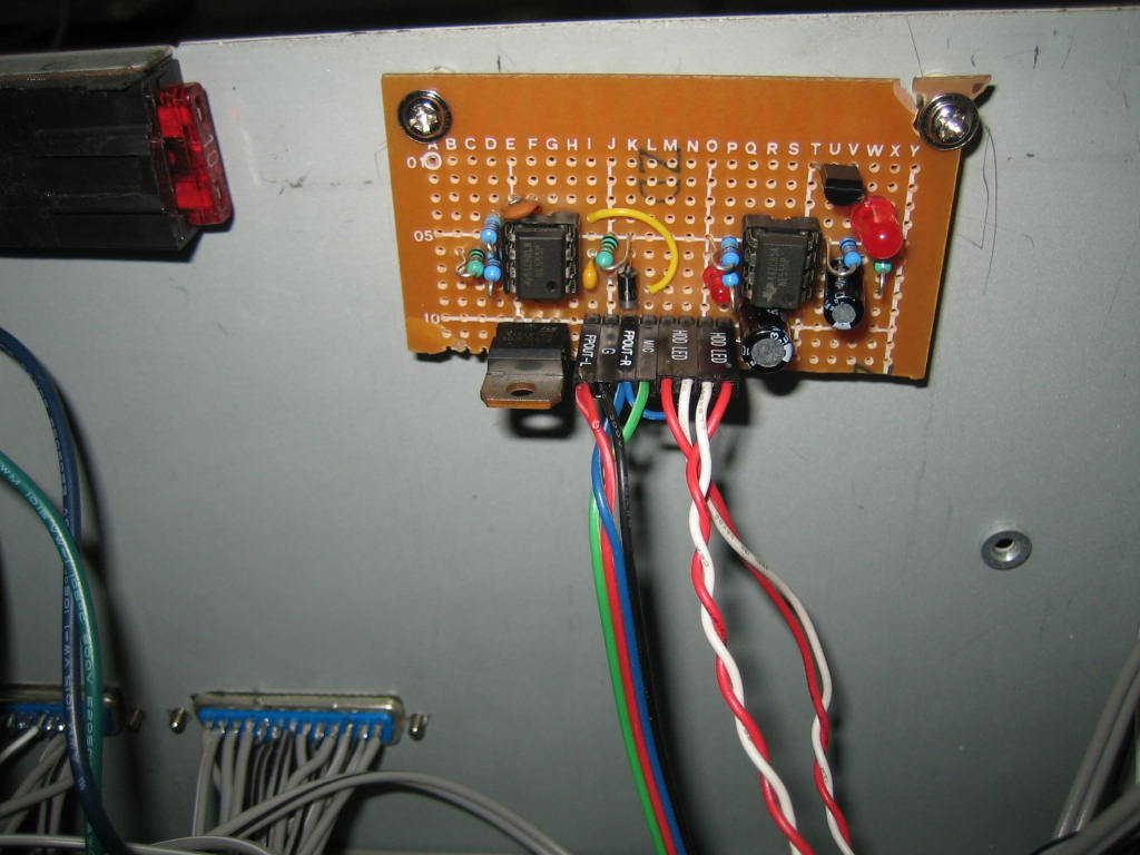 Close-up of O2 and VSS simulator circuits