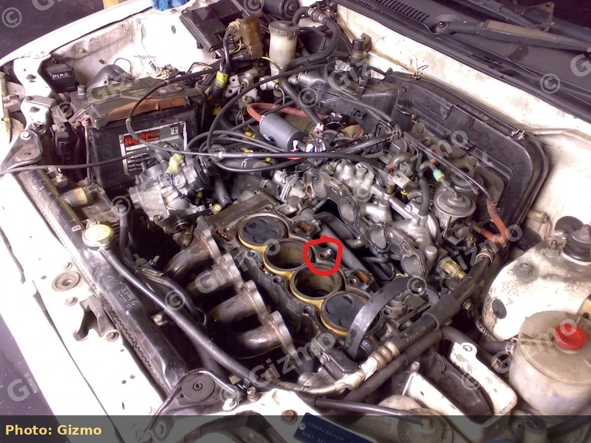 Open dual-carb mouths with airbox removed