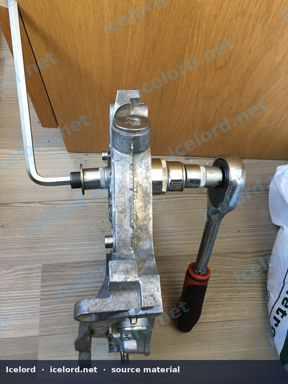H f series balance shaft delete image 99eda09s 960