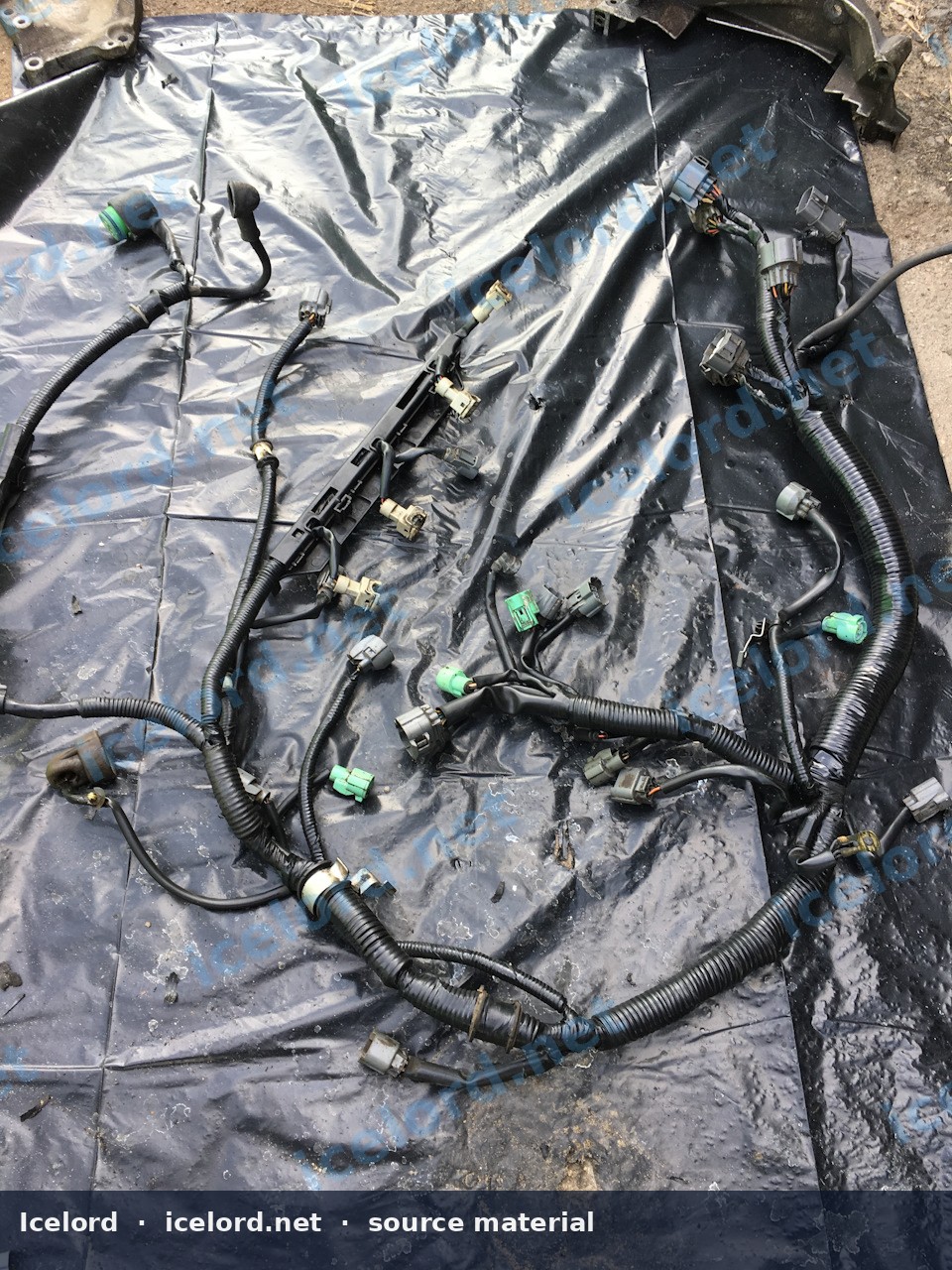 Engine harness cleaning rewrapping image 4bd5a09s 960